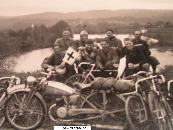 Din cutia cu amintiri partea 1-a - biciclisti, 1932. in poza e si un nsu quick - Classic corner