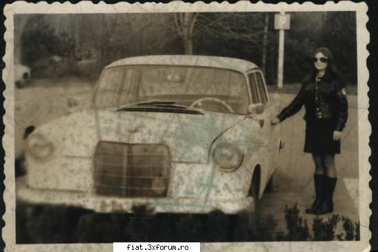 Din cutia cu amintiri partea 1-a - Mercedes undeva in Bucuresti, zona Parc Herastrau - Classic corner