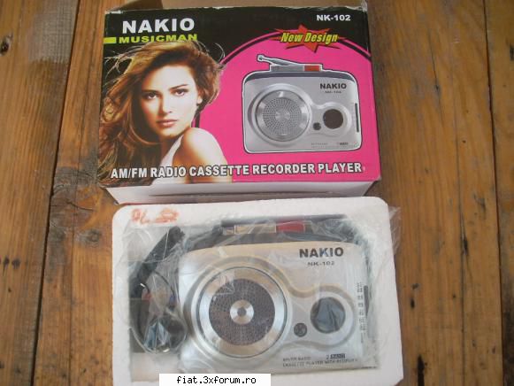 Diverse electro - Adaug un mic walkman cu radio AM/FM nou-nout - Anunturi