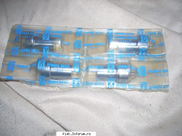 Duze injectoare Fiat/Iveco/Aro - Pe fiecare duza scrie : DNO SD21 cautati - Anunturi