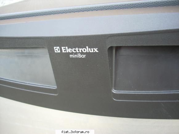 ELECTROLUX - minibar ,Made in Germany - De vanzare acest minibar/frigider . Stare - Anunturi