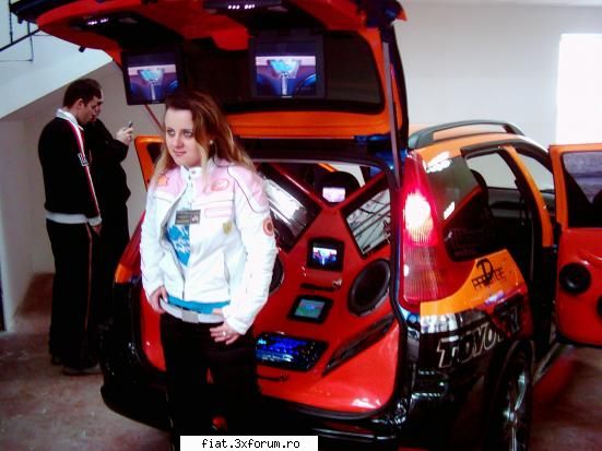 ExpoTuning Oradea 25 Feb 2006 - Tudy - Discutii libere