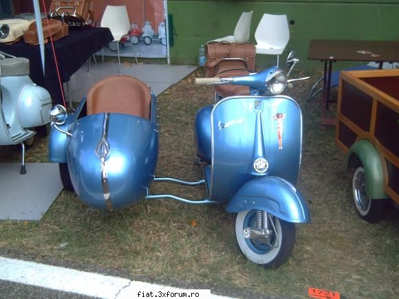 Expozitie Imola 2009 - majoritatea erau vespa - Classic corner