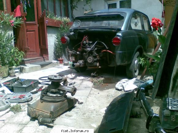 FIATU meu - cand scoteam motoru - Club Fiat 850