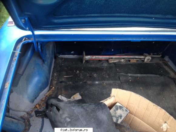 FIAT 1800B an 1967 - portbagajul cu mocheta din cauciuc originala ! - Club Fiat 1800