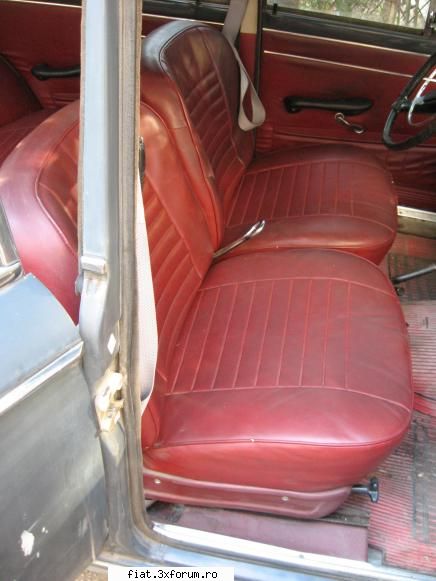 Fiat-ist din nou - foarte interesant este interiorul, care la ambele - Club Fiat 1300&1500