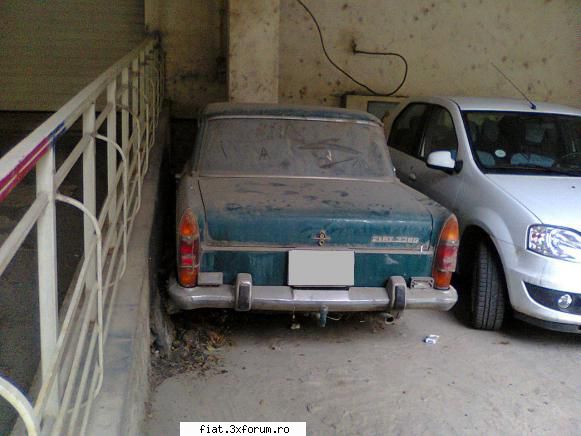 Fiat-uri 1500L/ ramase in RO - Fiatul 2300. Din pacate i-au indoit cupola, are - Club Fiat 1800