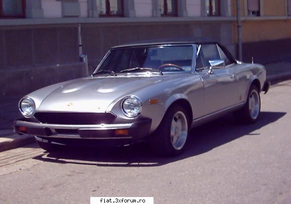 Fiat 124 AC Sport Coupe - iata masina mea; un Fiat Spider 2000 Pininfarina - Masina mea...