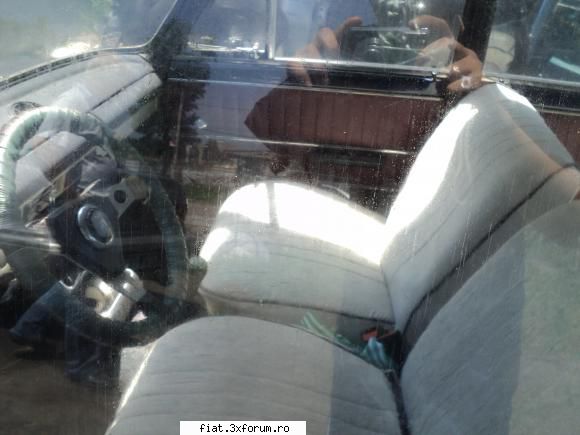 Fiat 124 stare de functionare si cu putini km - interior sub huse e tapiseria originala! - Bursa