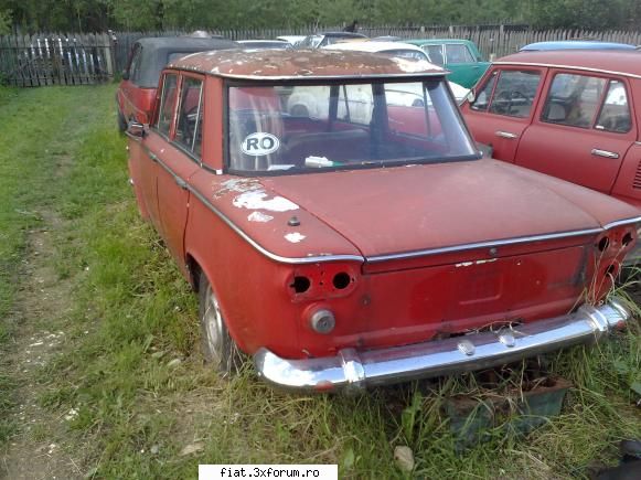 Fiat 1300 - Spate,am demontat stopurile,emblema si lampa de - Club Fiat 1300&1500