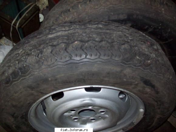 Fiat 1800B 1967 - Am facut si doua roti: curatate, vopsite si pus - Club Fiat 1800