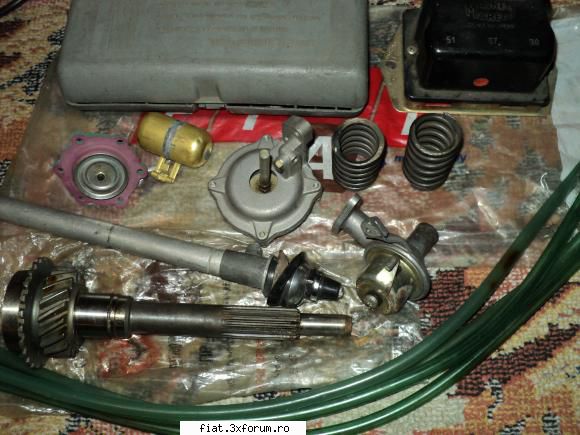 Fiat 1800B 1967 - ca de obicei, cumparam tot ce gasim piese NOS pt - Club Fiat 1800