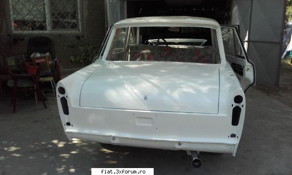 Fiat 1800 alb - 1967 - tinichigerie efectuata, masina vopsita urmeaza - Club Fiat 1800