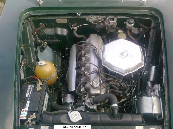 Fiat 2300, an 1962 - dar mai �nt�i motorul a devenit FARMACIE - Club Fiat 1800