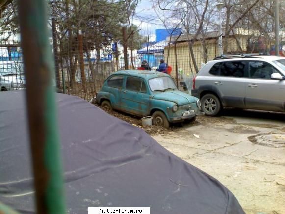Fiat 600 ingropat de 30 de ani! - Recunosc, pozele astea 2 sunt primite de la cel - Club Fiat 500 & 600