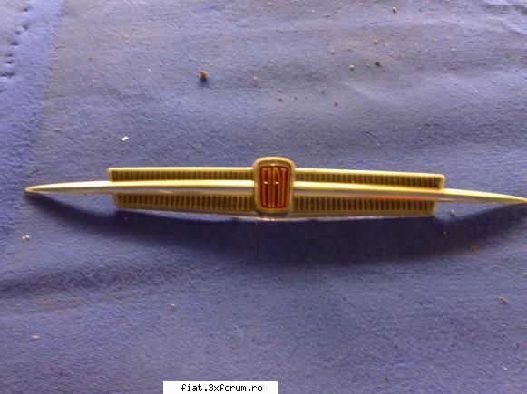 Fiat 850 - Am o emblema fata de 850 in stare foarte buna - Club Fiat 850
