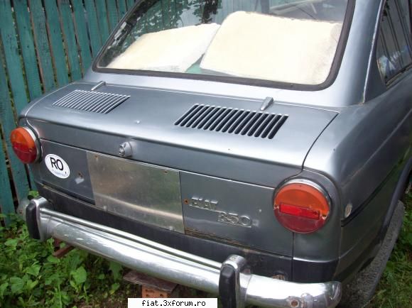 Fiat 850 - pt piese - 1. Fiat gri, caroserie f buna, vopsea bunicica - Bursa