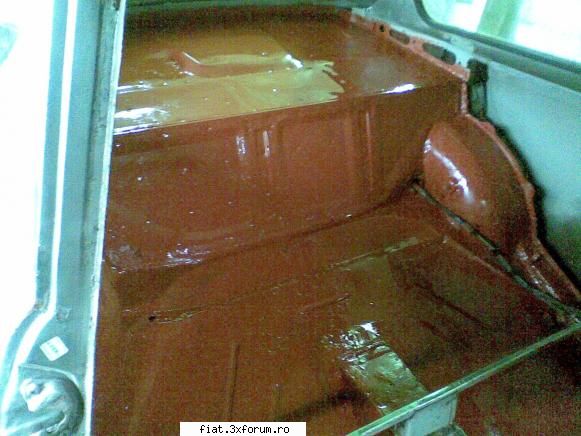 Fiat 850 in curs de reconditionare - interiorul dat cu grunt - Club Fiat 850