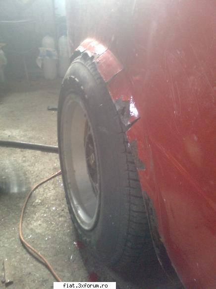 Fiat 850 stilul street4cars - poza cu aripile evazate(Sa facem loc - Club Fiat 850