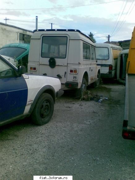 Fiat Campagnola - parasit in curtea unui service - Classic corner