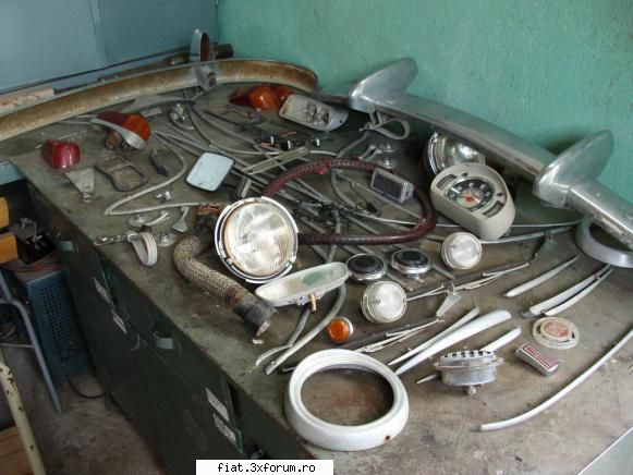 Fiatul 600 al lui Marczello - toate organele scoase - Club Fiat 500 & 600