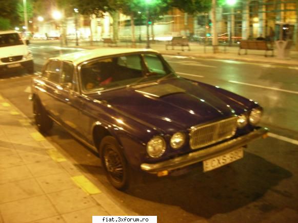Frumuseti "surprinse" din strainatate - Jaguar cabriolet........ superba si foarte - Discutii libere