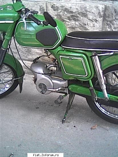 Frumuseti surprinse in trafic - Ciumonk - Classic corner