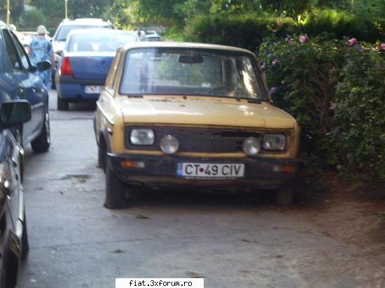 Frumuseti surprinse in trafic - Skyppy - Classic corner