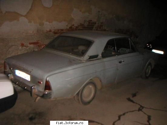 Frumuseti surprinse in trafic - Piesa de rezistenta este asta, undeva prin - Classic corner