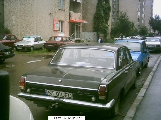 Frumuseti surprinse in trafic - Adrian - Classic corner