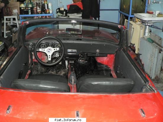 Frumuseti surprinse in trafic - Si la interior e varza dar oricum e singurul - Classic corner