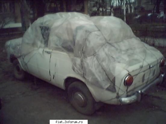 Frumuseti surprinse in trafic - unul din fiat-urile 850 din tei - Classic corner