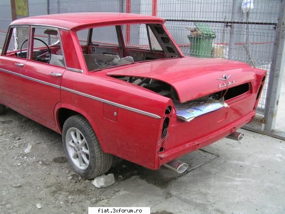 Frumuseti surprinse in trafic - citroends21 - Classic corner
