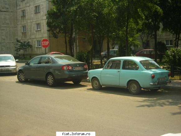 Frumuseti surprinse in trafic - contrastul intre nou si vechi - Classic corner