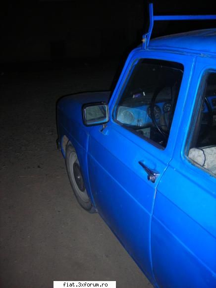 Frumuseti surprinse in trafic - si sa termin, 1100-a din fata blocului. ce bine - Classic corner
