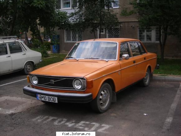 Frumuseti surprinse in trafic - volvo anilor 70 - Classic corner