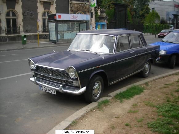 Frumuseti surprinse in trafic - 1800 de vanzare, piata Lahovary - Classic corner