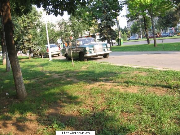 Frumuseti surprinse in trafic - la P-ta Alba Iulia - Classic corner