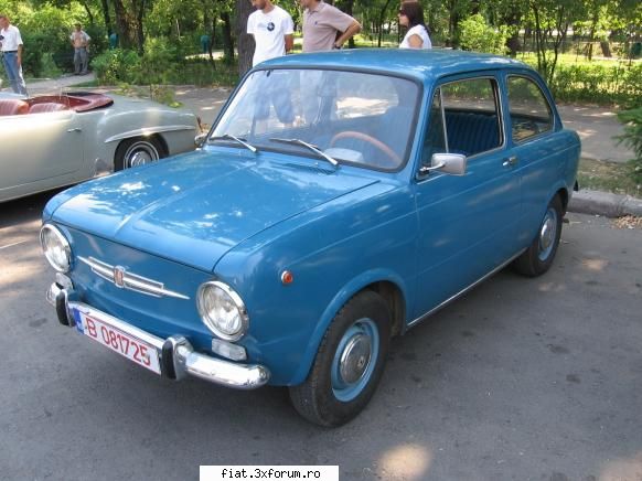 Frumuseti surprinse in trafic - si pt ca suntem pe forumul fiat : fiat 850 - Classic corner