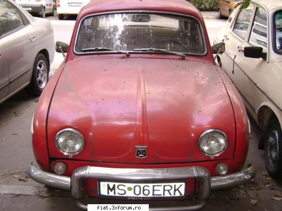 Frumuseti surprinse in trafic - iarasi Dauphen Gordini - Classic corner