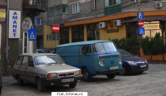 Frumuseti surprinse in trafic - Adrian - Classic corner
