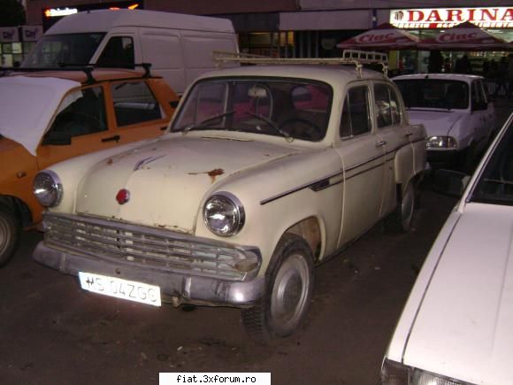 Frumuseti surprinse in trafic - Nu e o asa zisa "frumusete",dar e veche! - Classic corner