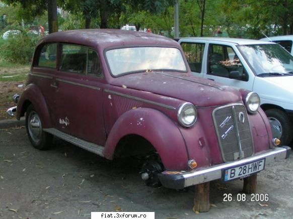 Frumuseti surprinse in trafic - Stie cineva de Opelul Olympia care e parcat - Classic corner