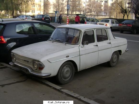 Frumuseti surprinse in trafic - In sfarsit am dat de ea inca odata! R10-ul major - Classic corner