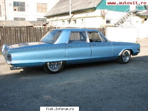 Frumuseti surprinse in trafic - Nu stiu ce e dar e superba si a fost pe Autovit - Classic corner