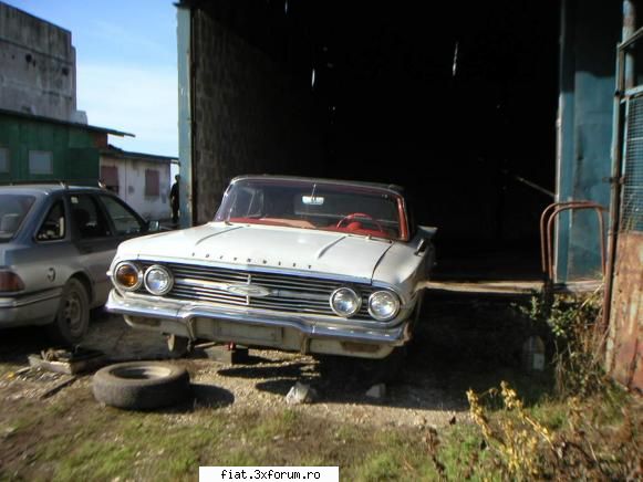 Frumuseti surprinse in trafic - Impala Cabrio, Timisoara - Classic corner