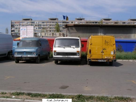 Frumuseti surprinse in trafic - ACELASI BEDFORD TOT LA PIATA MOGHIOROS LANGA - Classic corner