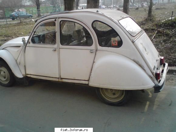 Frumuseti surprinse in trafic - autom - Classic corner