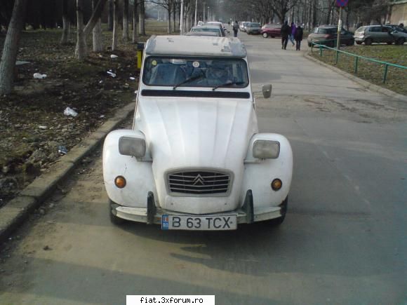 Frumuseti surprinse in trafic - autom - Classic corner