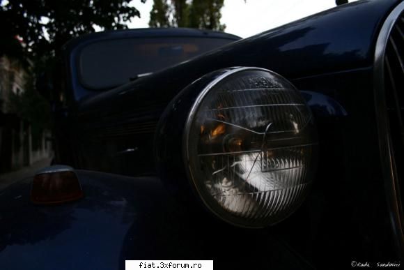 Frumuseti surprinse in trafic - autom - Classic corner